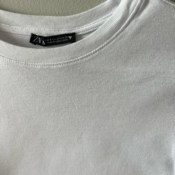 Zara Plain White Slim Fit T-Shirt - Picture 2 of 3